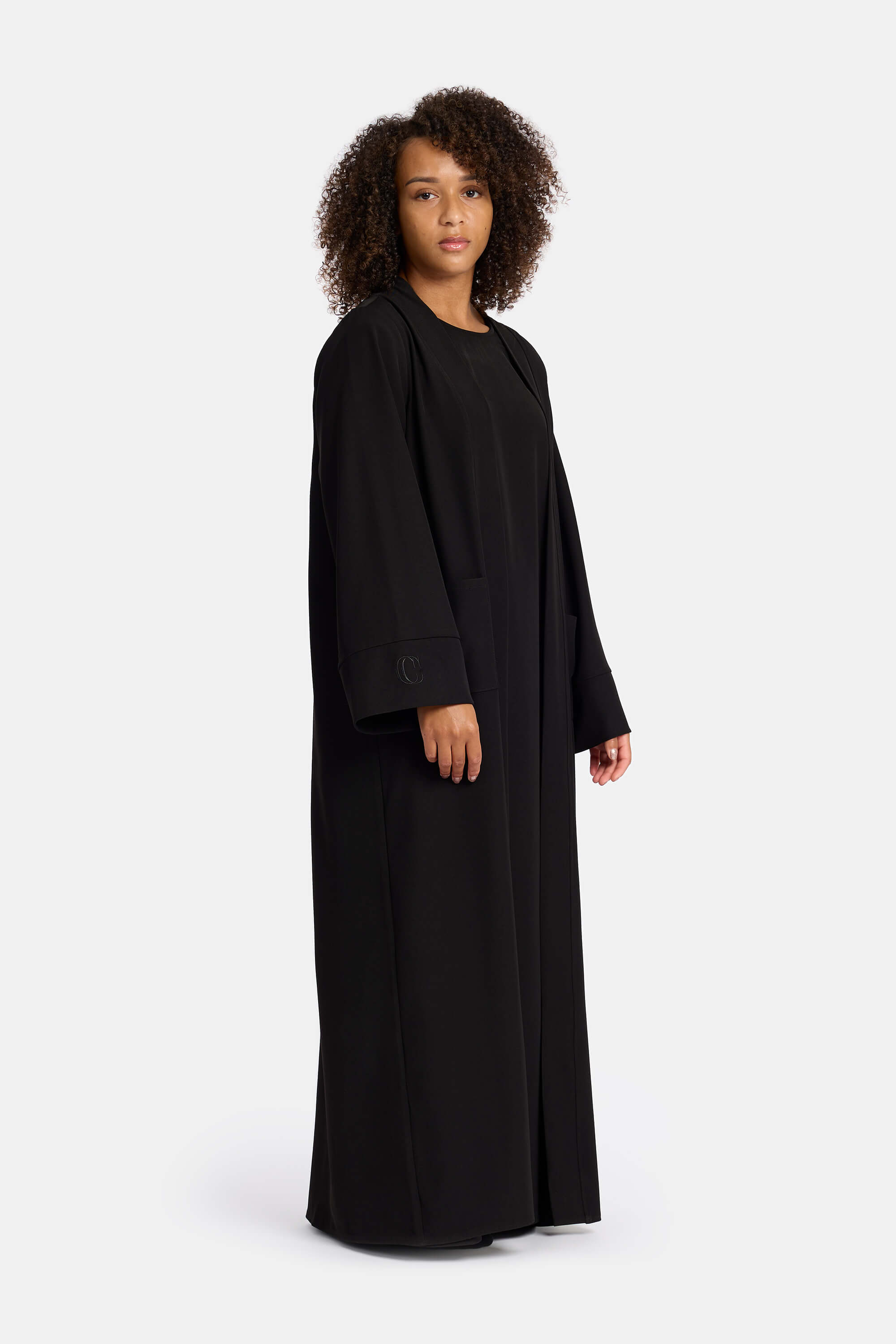 Basic Abaya with pockets-Black