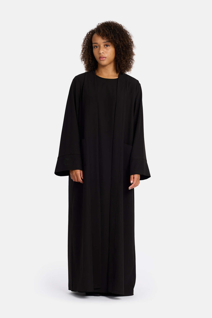 Basic Abaya with pockets-Black